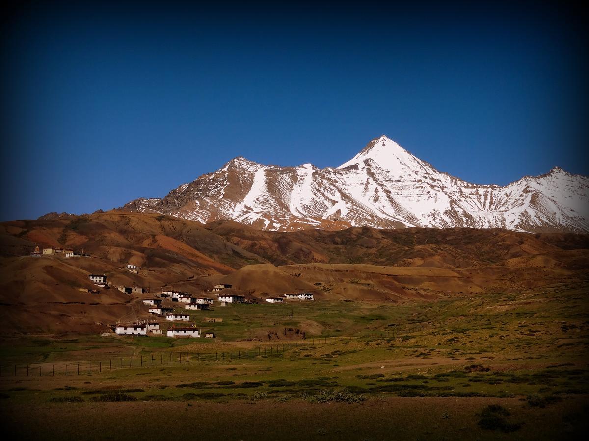 Hotel Deyzor Kaza Exterior foto